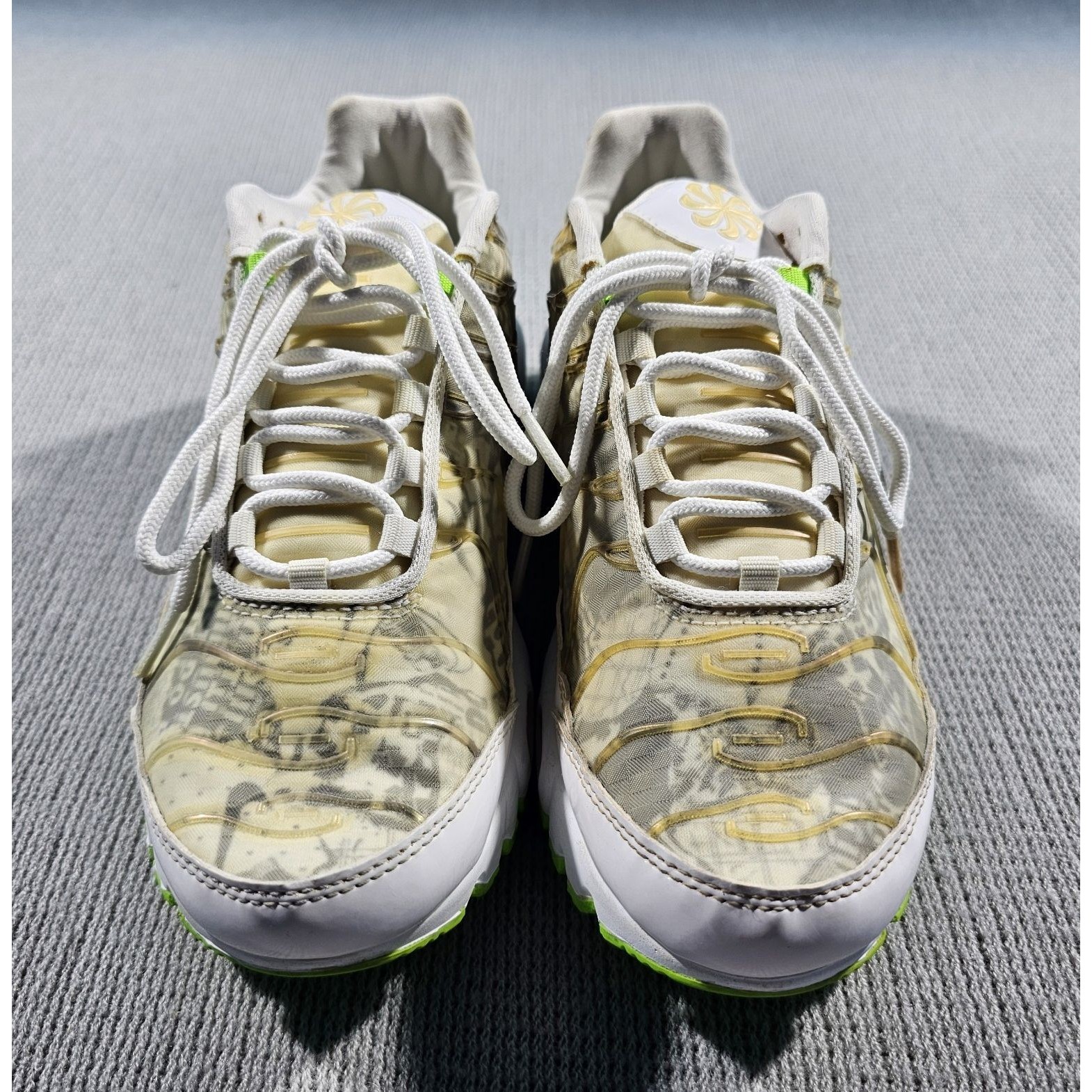 Nike Women's Air Max Plus Lx 'Vintage Print' (Style Code: Bq4803-100 July 2019.